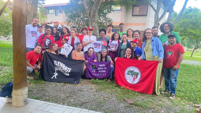 Brigada do MST se soma à campanha de libertação de Nicolás Maduro: 'Temos visto o povo firme'