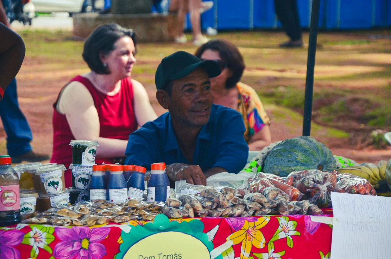 Produção agroecológica do Acampamento Dom Tomás Balduíno é comercializada também em feiras