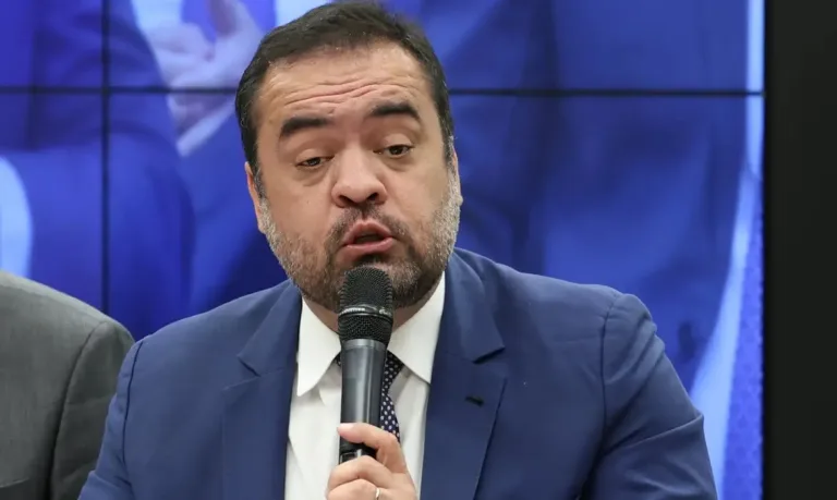 TSE forma maioria pela inelegibilidade de Cláudio Castro