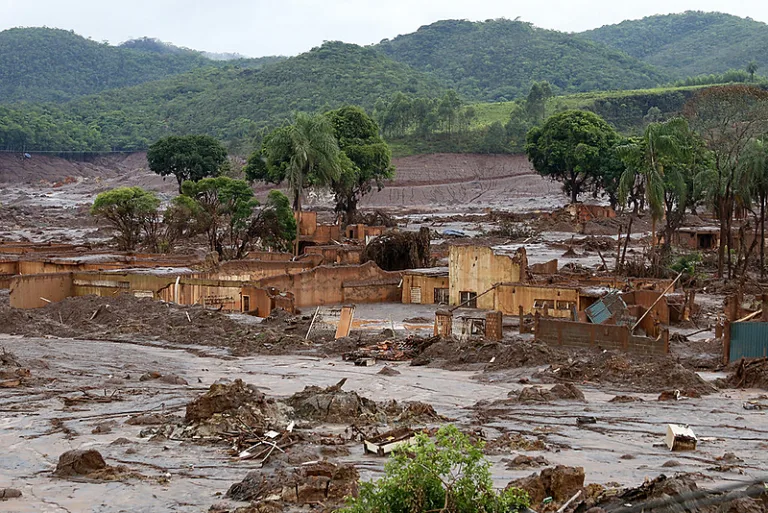 CNBB denuncia exclusão de indígenas do acordo de reparação por rompimento da barragem do Fundão