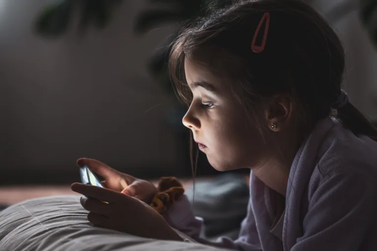 ‘A internet era uma terra sem lei’: advogado analisa os pilares do ECA Digital