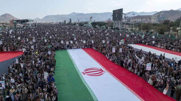 Estamos mostrando que as nações podem derrotar potências imperialistas, diz professora iraniana