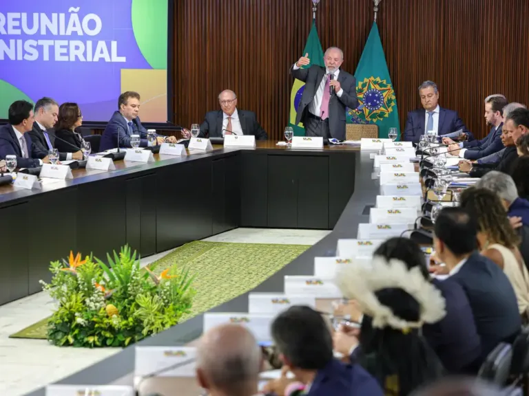Lula reformula Esplanada em preparação para eleições e terá 18 novos ministros