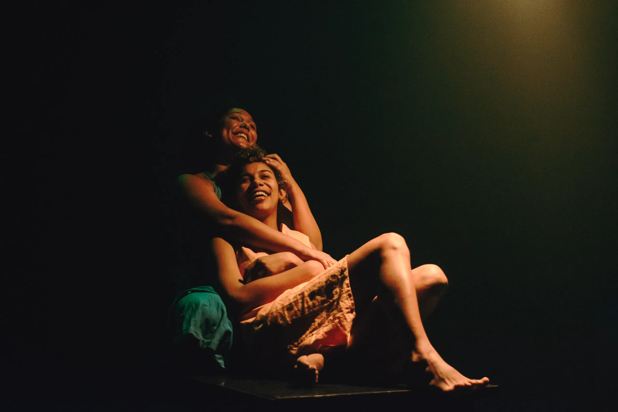 As artes cênicas também ocupam espaço central no festival.