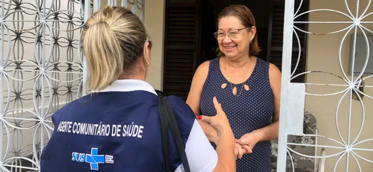 VIsita domiciliar de agente comunitário