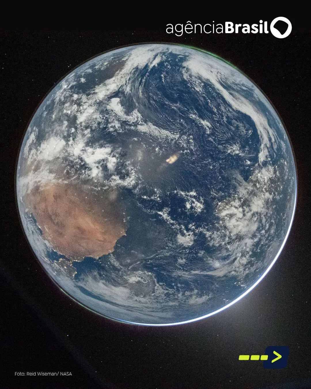 Disco completo da Terra; porção marrom é a África