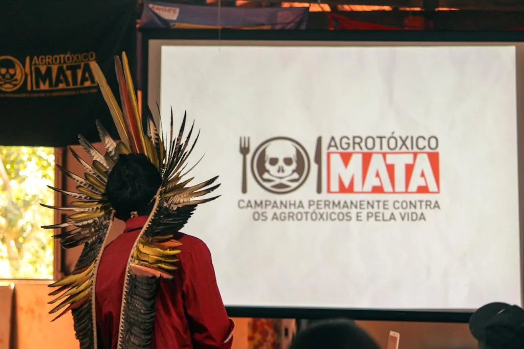 A formação e a presença nos territórios de resistência são pilares da atuação da Campanha Contra os Agrotóxicos.