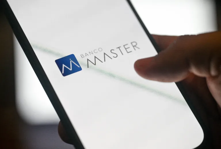 Caso Master: Vorcaro 'seduziu elite econômica e políticos' para manter fraude, diz economista