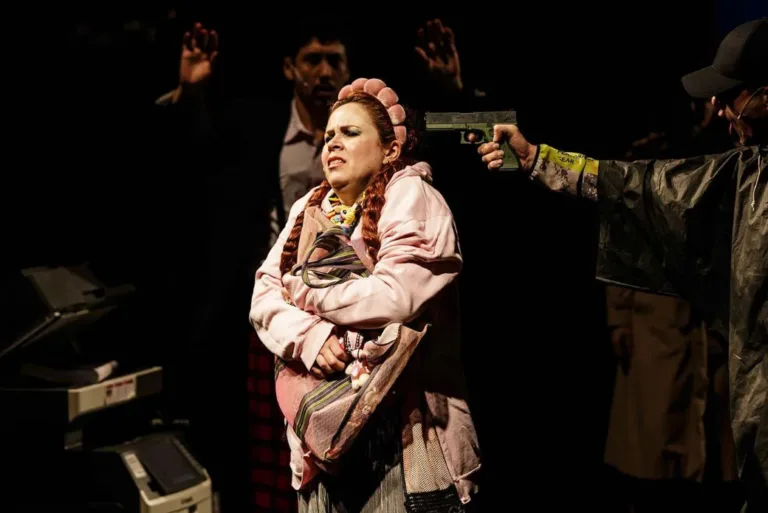 Teatro de Contêiner Mungunzá promove espetáculos no Complexo Cultural Funarte SP