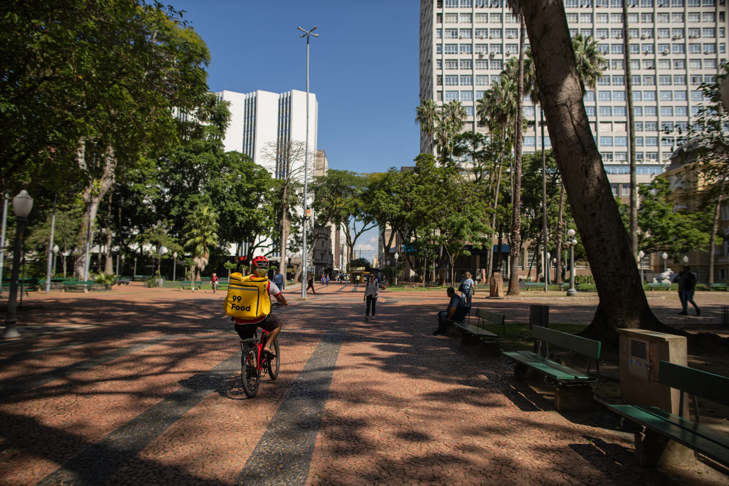 Praça da Alfândega foi palco de muitas lutas dos trabalhadores no centro de Porto Alegre