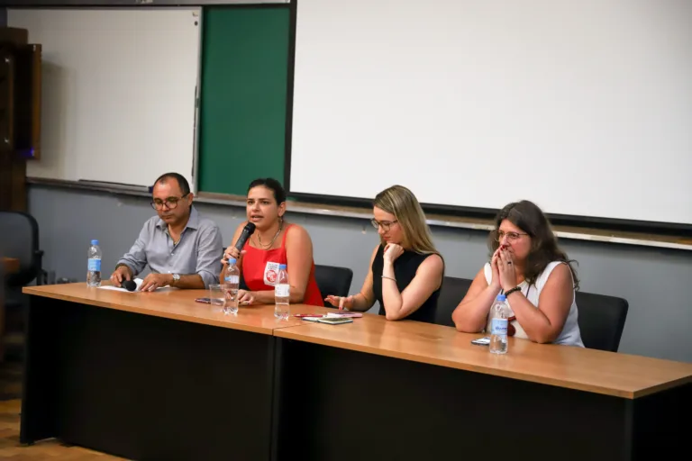 'Rumo da tecnologia é definido pelo capital': especialista critica concentração em data centers