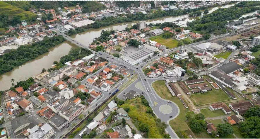 Vista aérea do novo complexo viário de Barra do Piraí