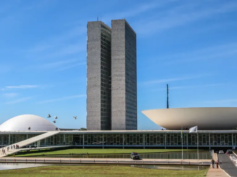 Após rejeitar Messias no STF, Congresso analisa veto de Lula ao PL da dosimetria
