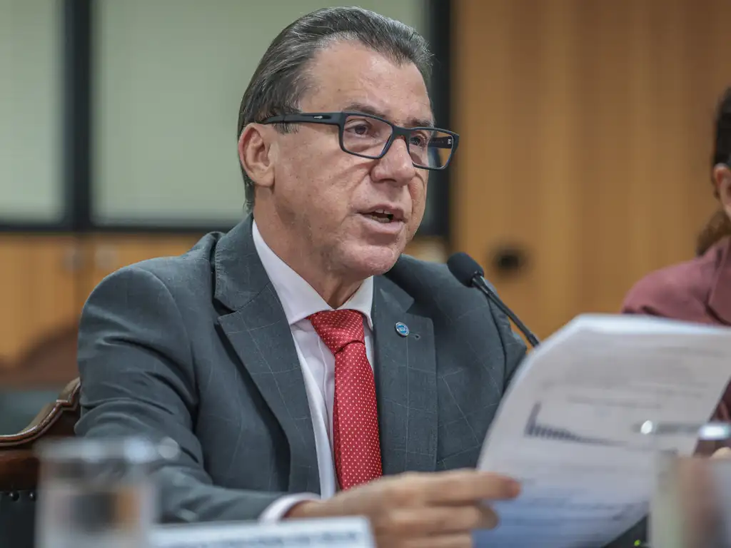 O ministro Luiz Marinho