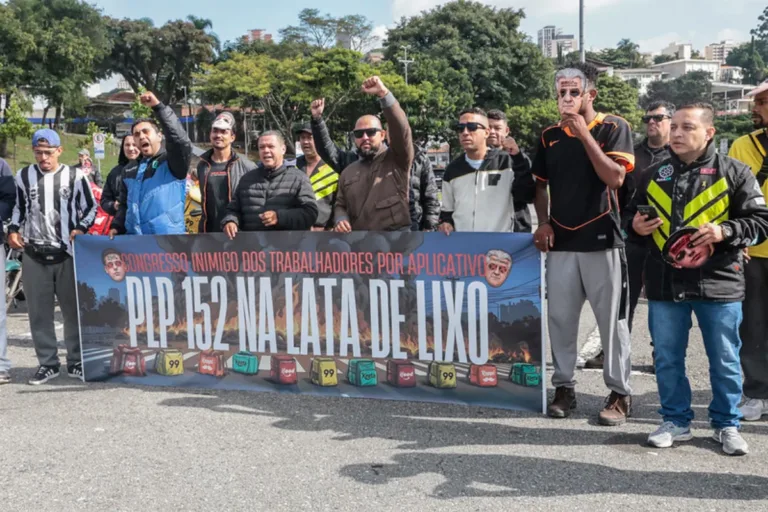 'Texto atual do PLP 152 legaliza a precarização', diz liderança de motoristas por aplicativo
