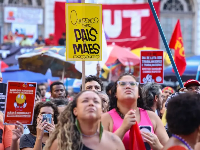 1º de maio no Rio de Janeiro terá ato em Copacabana pelo fim da escala 6x1