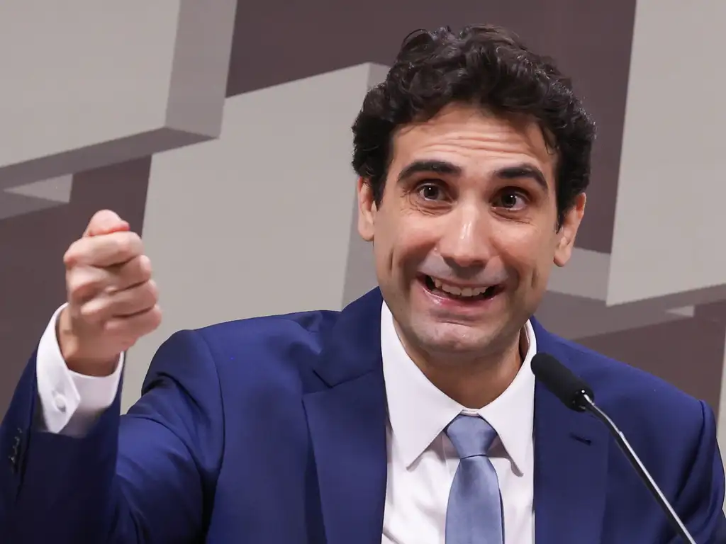 O presidente do Banco Central, Gabriel Galípolo, na CPI do Crime Organizado.