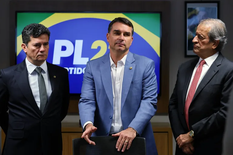 O PL provou que é defensor da censura, diz analista sobre suspensão de pesquisa AtlasIntel