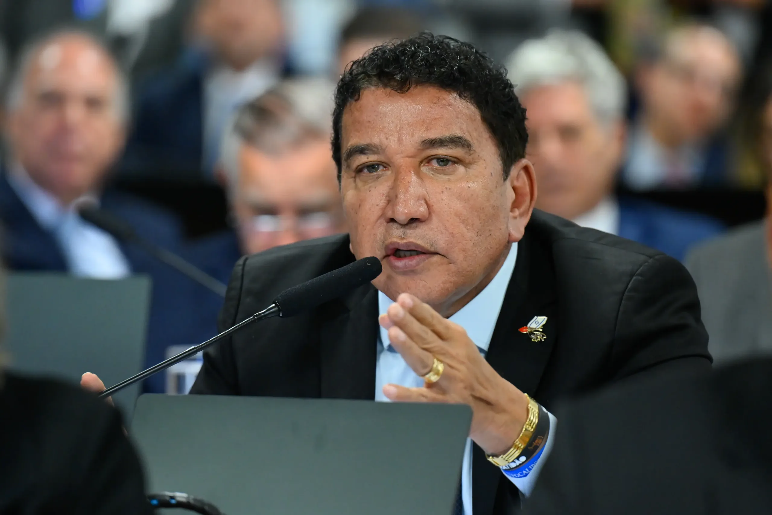 Categoria se mobiliza em defesa da profissional e contra episódios de desrespeito no ambiente de saúde.