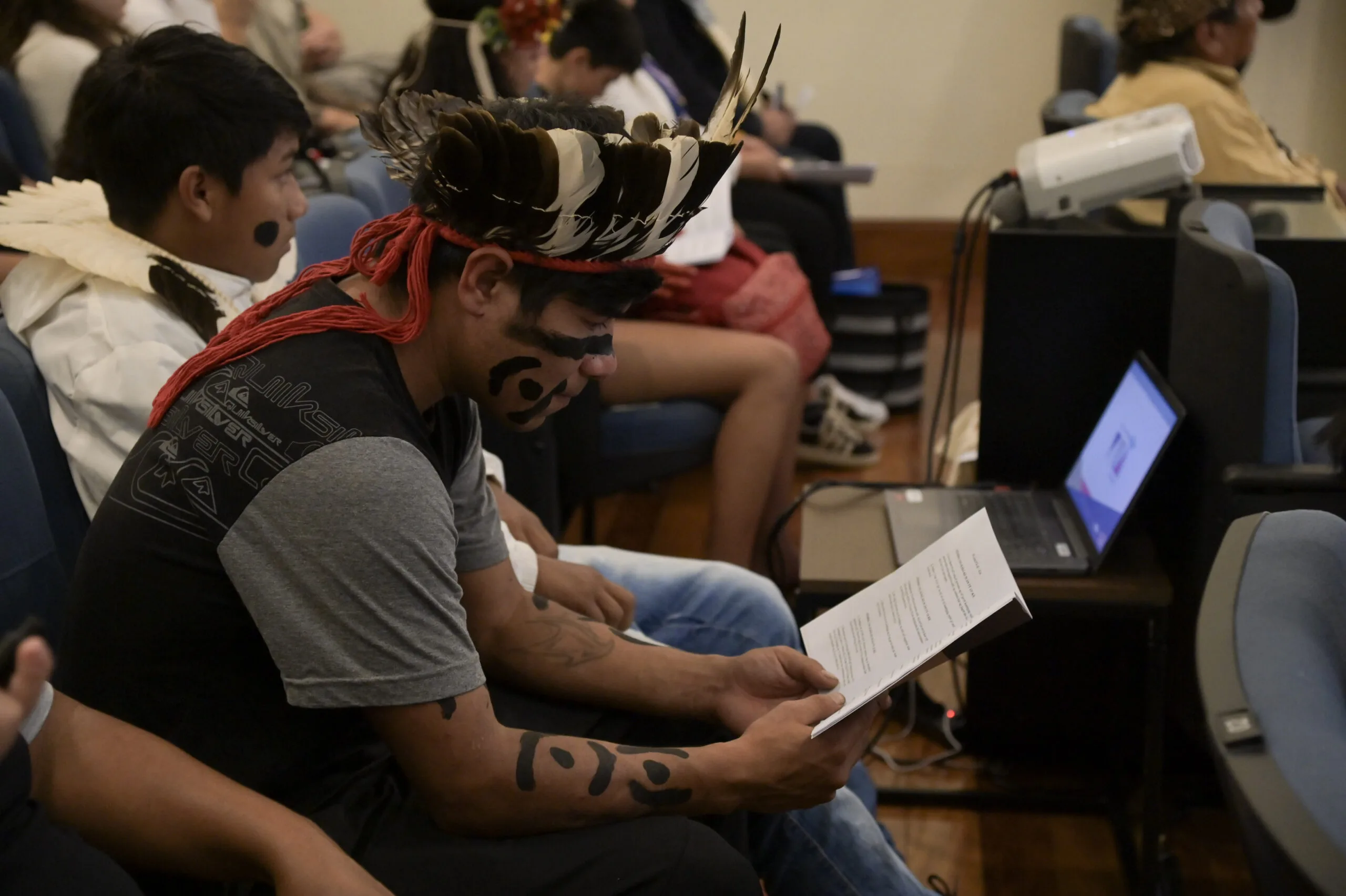 Iniciativa da Proafe e do programa Língua Indígena Viva no Direito adapta textos jurídicos para a língua Kaingang