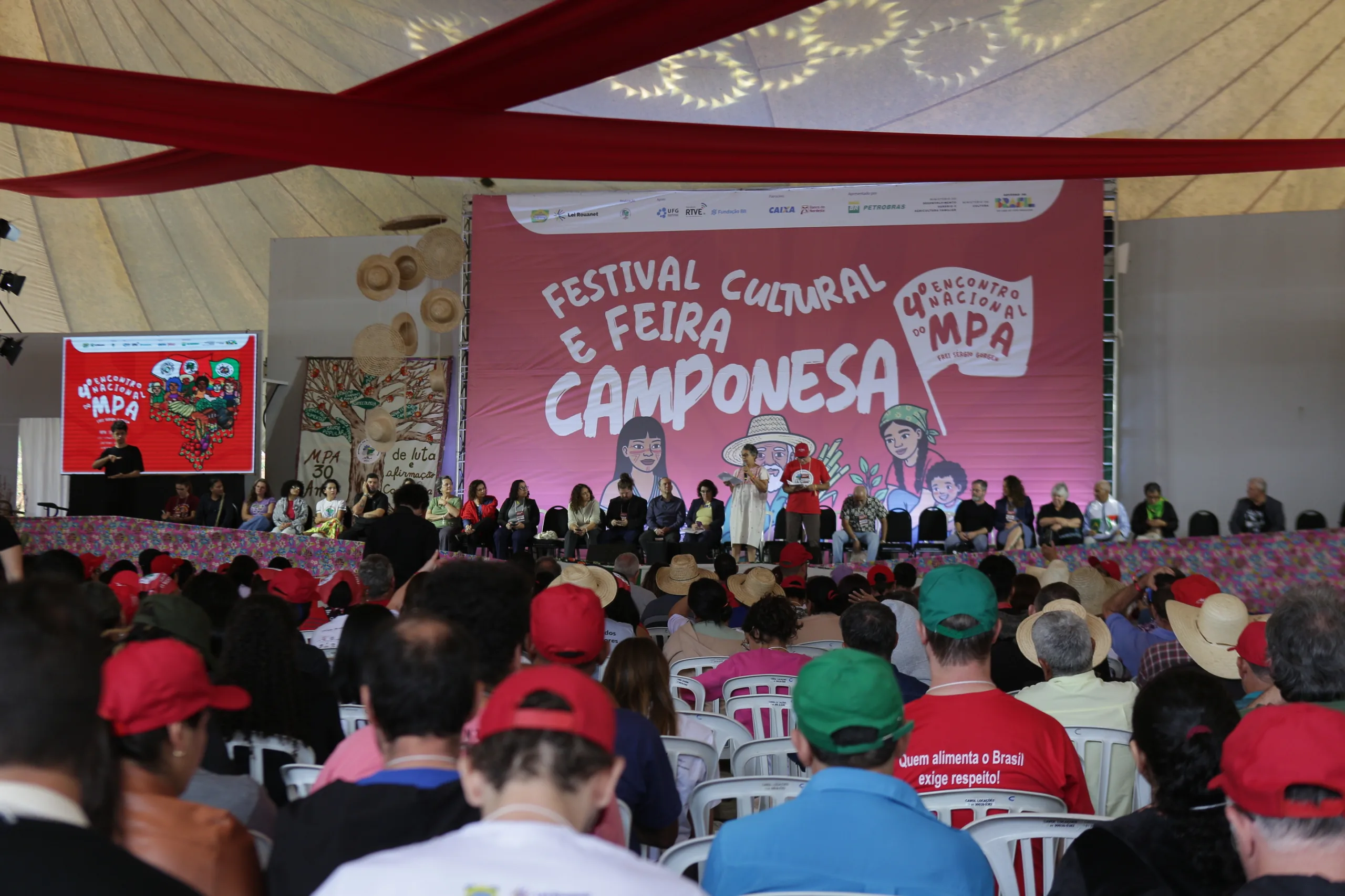 Abertura do 4º Encontro Nacional do Movimento dos Pequenos Agricultores.