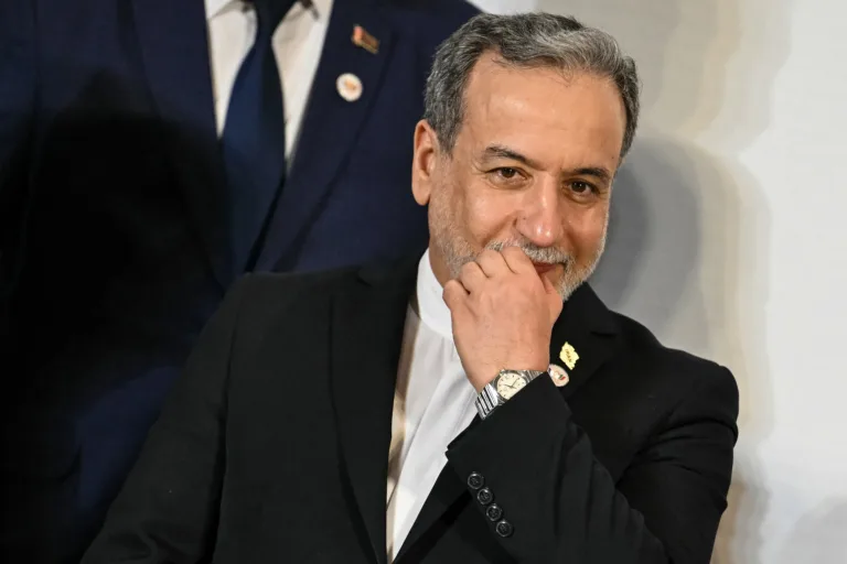 Chanceler Abbas Araghchi diz que Irã está pronto para negociar e cobra 'seriedade' dos EUA