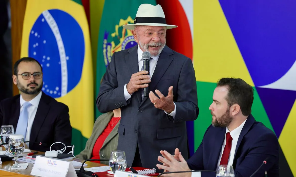 Lula assinou MP do novo Desenrola Brasil