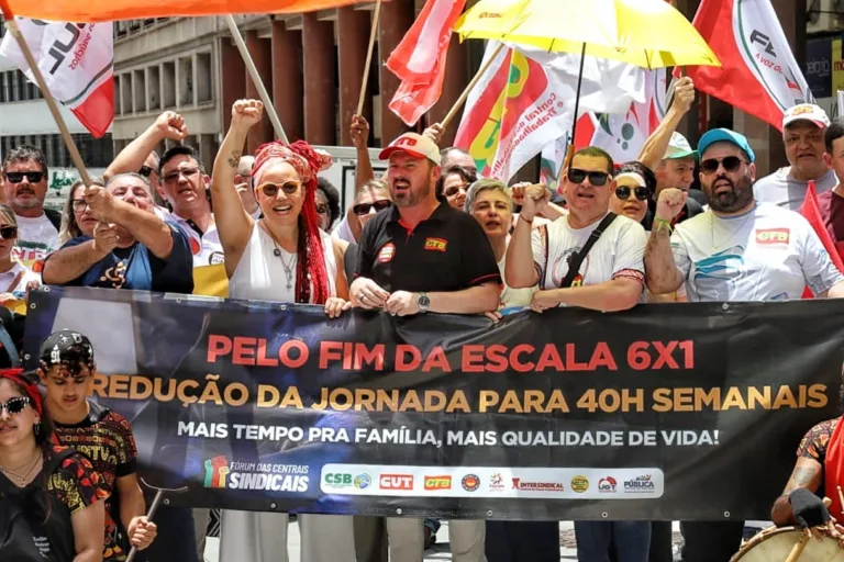Câmara dos Deputados promove debate sobre fim da escala 6x1 em Porto Alegre