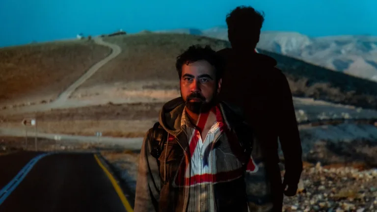 Peça 'Anywhere' leva histórias de refugiados LGBT+ ao palco