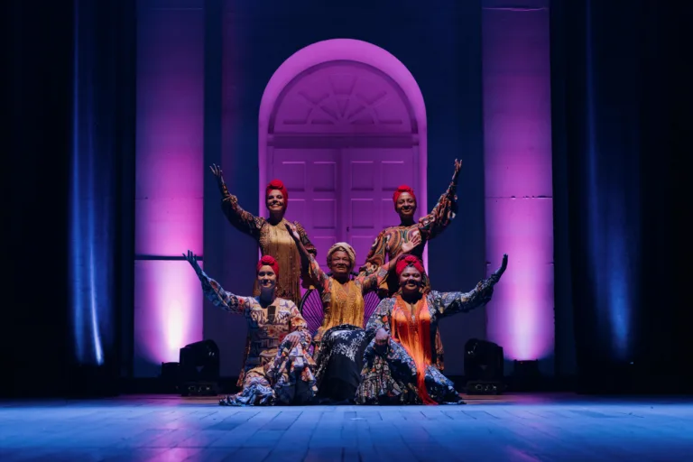 Teatro em escolas, hip hop e arte indígena marcam semana cultural no RS