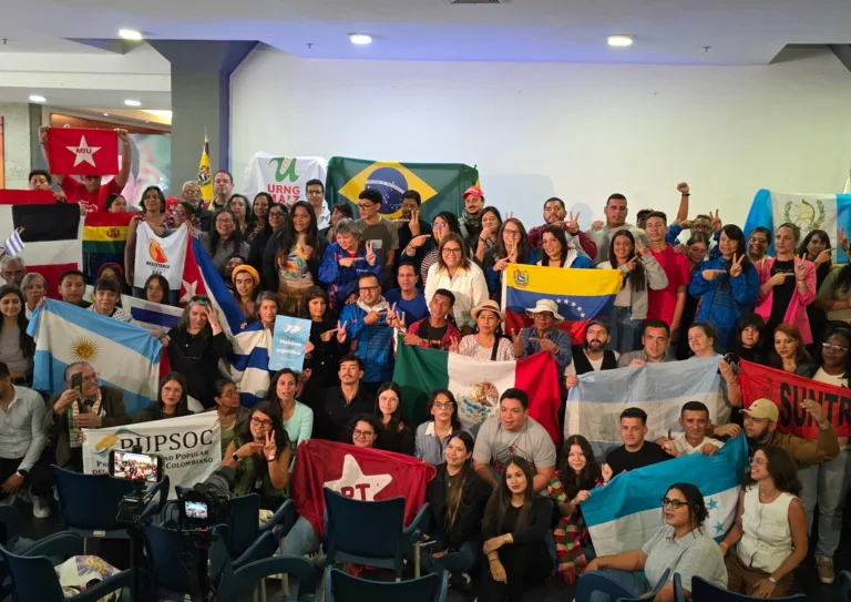 Com presença de brasileiros, curso em Caracas articula rede latino-americana de comunicação