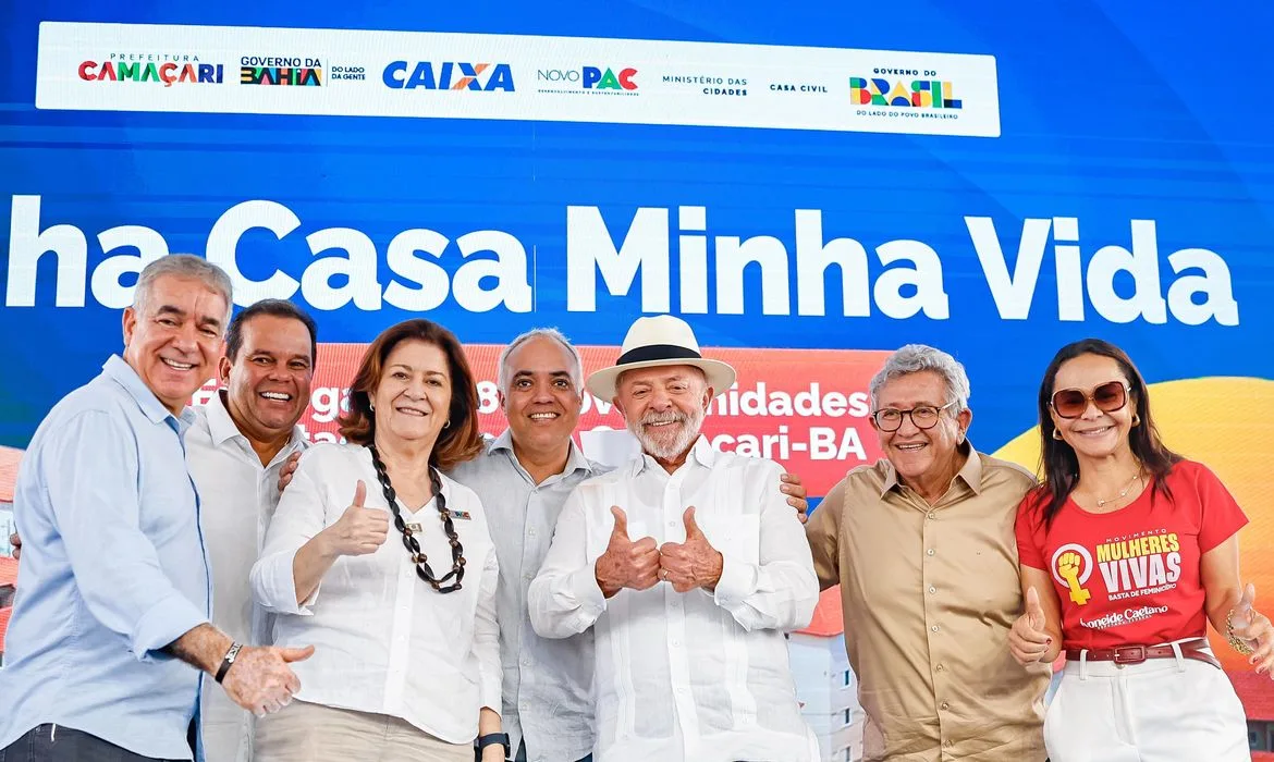 Evento de lançamento do Minha Casa Minha Vida no Paraná.