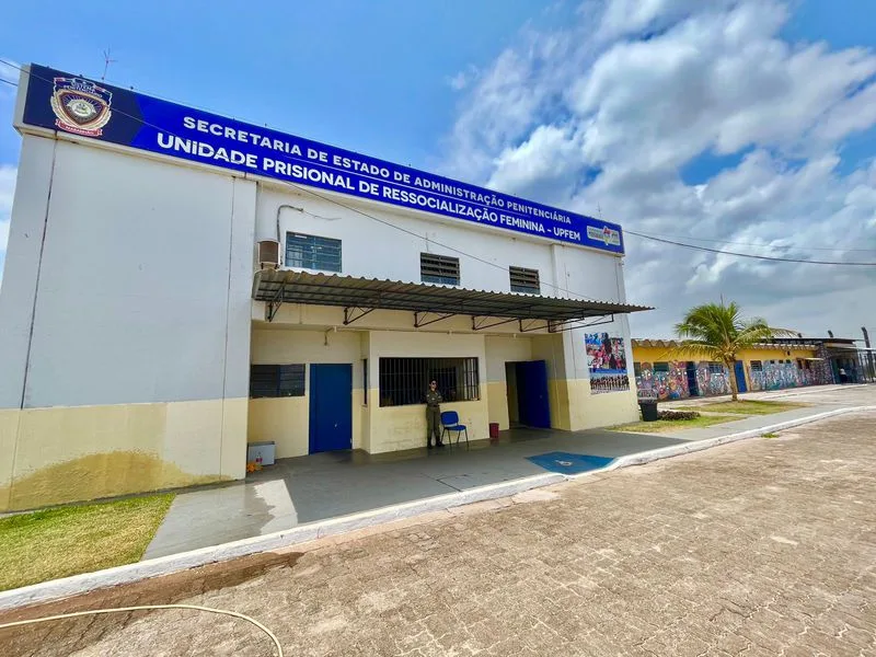 Fachada da Unidade Prisional de Ressocialização Feminina de São Luís (UPFEM).