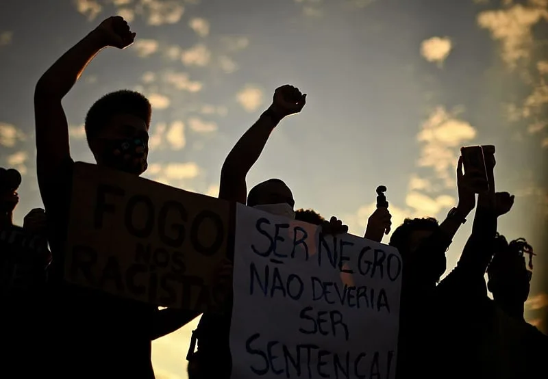 Brasil foi último país da América a proibir a escravidão; racismo e violência ainda são cotidiano da população negra 138 anos depois