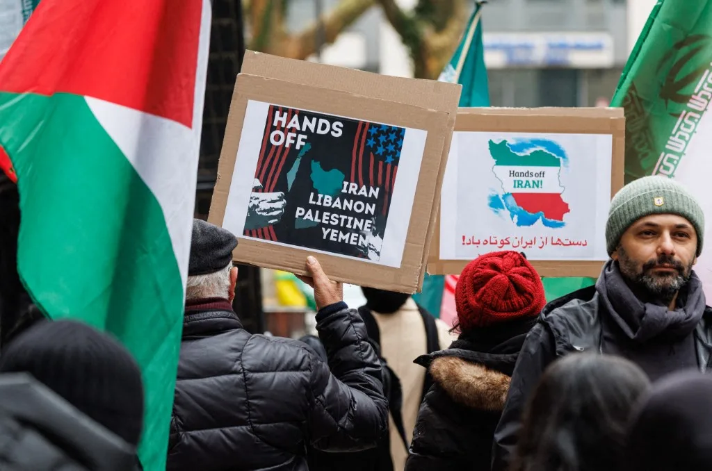 Manifestação em solidariedade ao Irã após os ataques dos EUA e de Israel em 14 de março de 2026