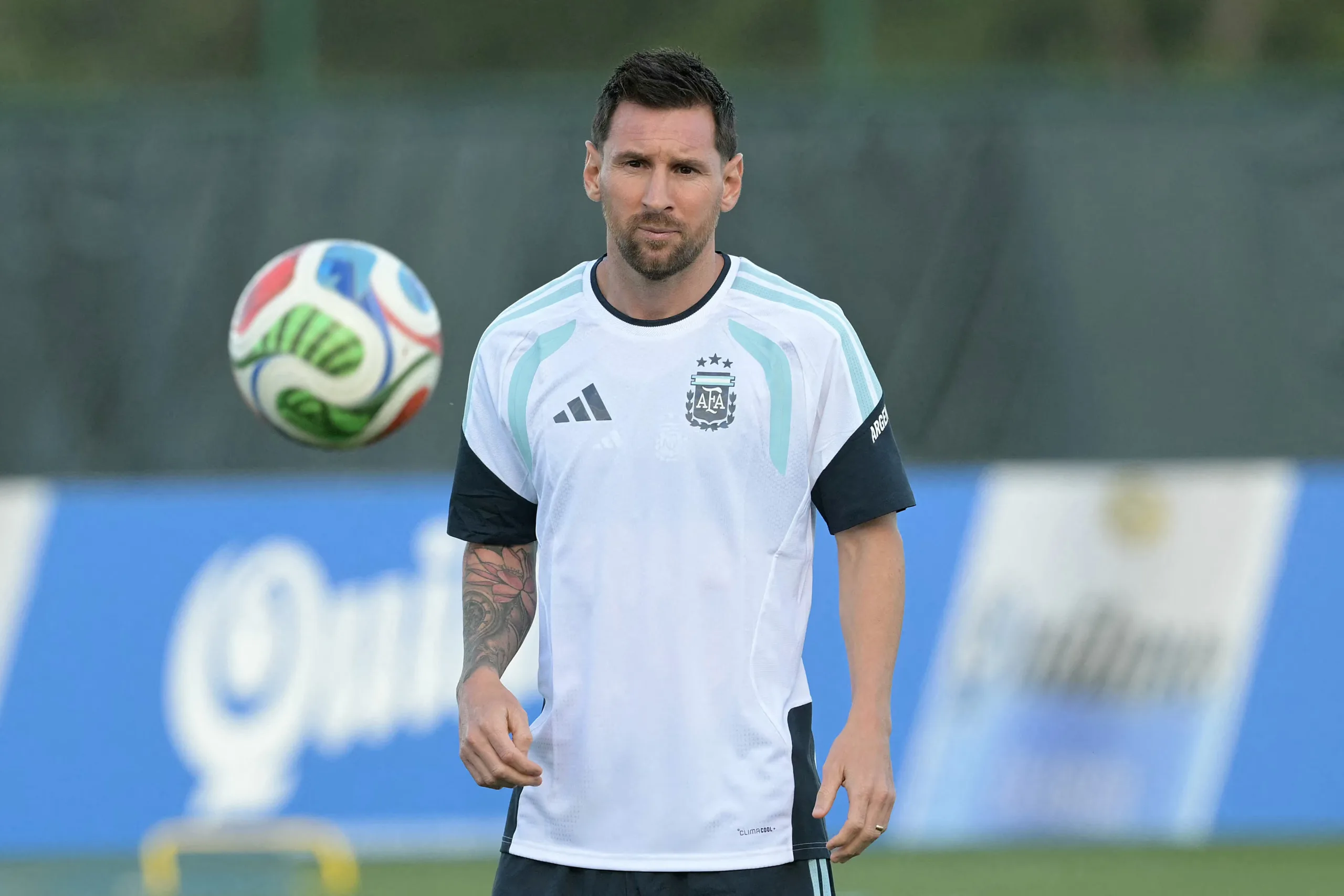 O atacante argentino número 10, Lionel Messi, em um treino no Centro de Treinamento do Sporting KC em Kansas City