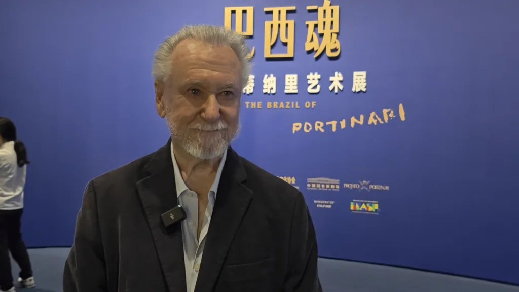 João Candido Portinari, diretor-geral do Projeto Portinari e filho do artista, no Museu Nacional da China, em Pequim, na China. 10 de junho.