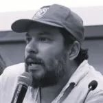 Assistente social e militante do MTST, da Frente Povo Sem Medo e da Territórios Latino-americanos em Resistencia (Telar). Torcedor do Náutico.